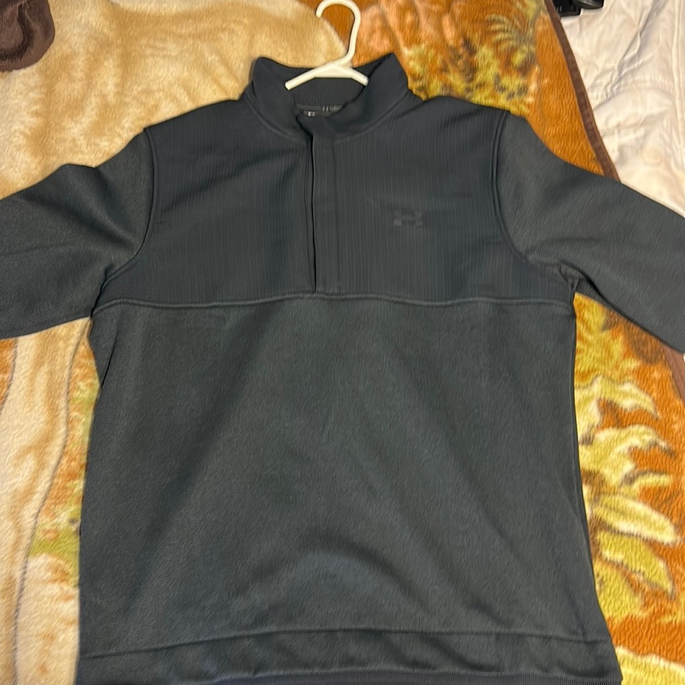 Under Armour golf pullover. Black. XL